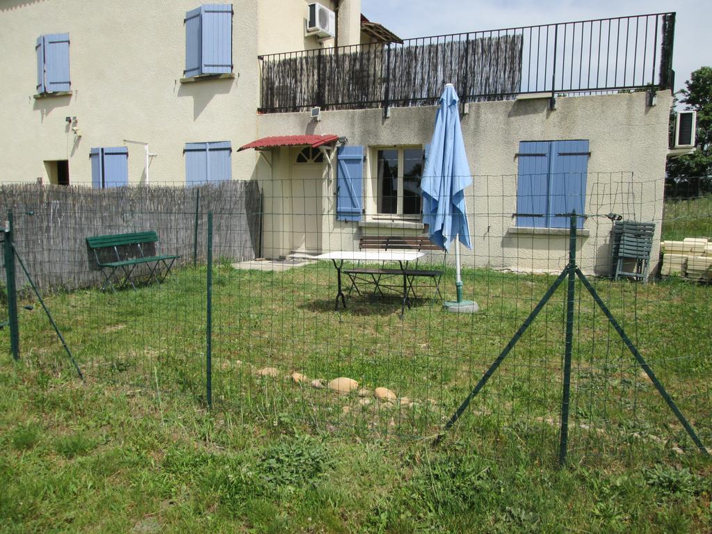 Maison Tifaloc Монтелимар Номер фото